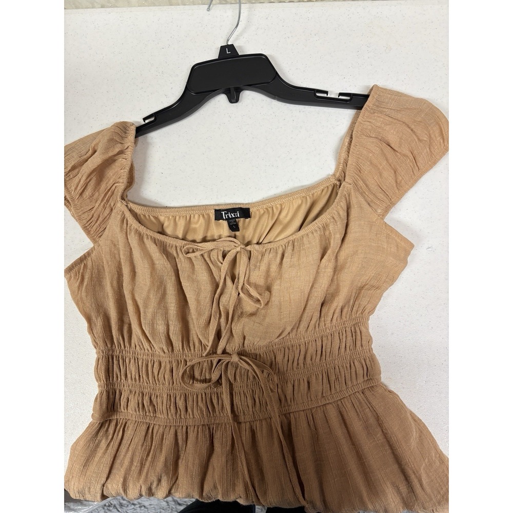 Trixxi Mini Dress Sz L Tan Ruffled Tiers Short Sleeve Flirty Coquette Y2k Party - Picture 12 of 14